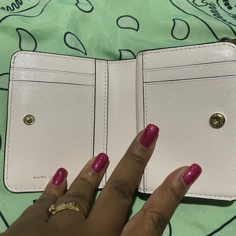 Marc Jacobs wallet - Picture 3 of 4